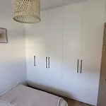 Apartment Nowy Wesola *
